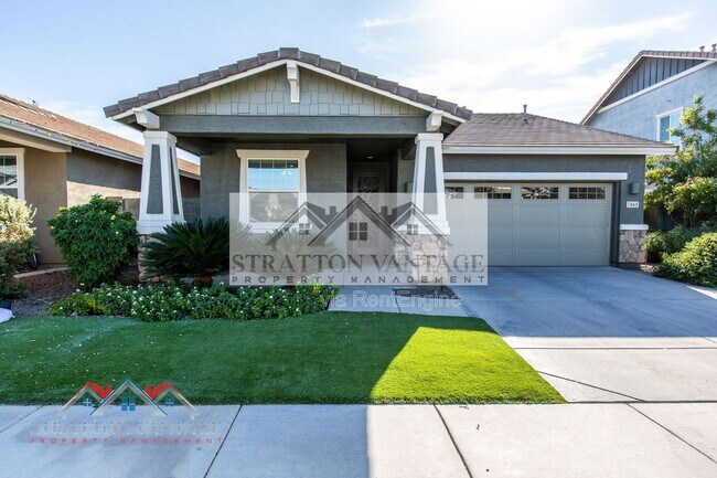 Building Photo - 7465 E Osage Ave