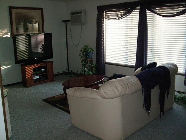 Photo - 7203 Fortune Dr Unit 3