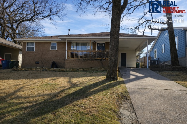 Building Photo - 130 Sheridan Rd