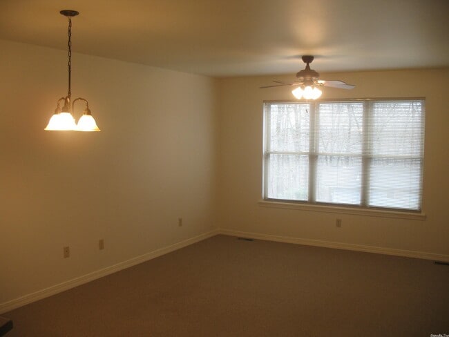 Photo - 401 Chickasha Dr