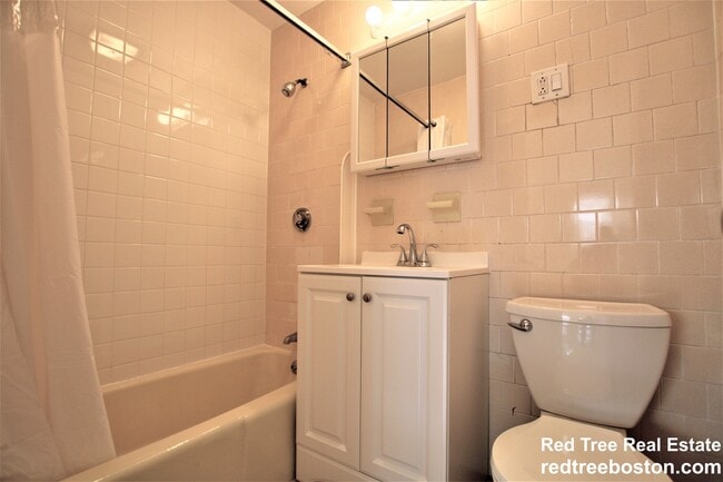 Photo - 10 Armington St Unit 4