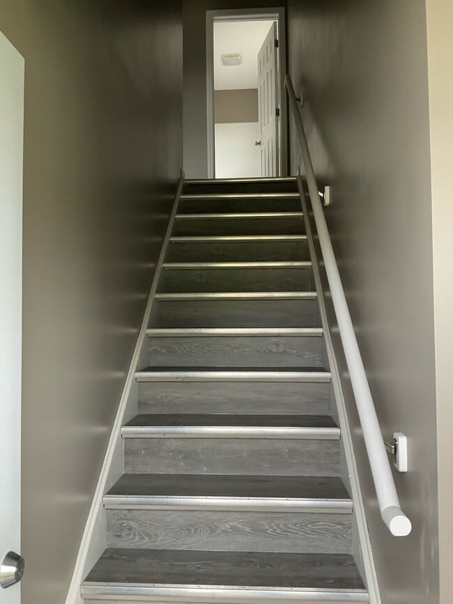 Photo - 1851 Lakeview Dr