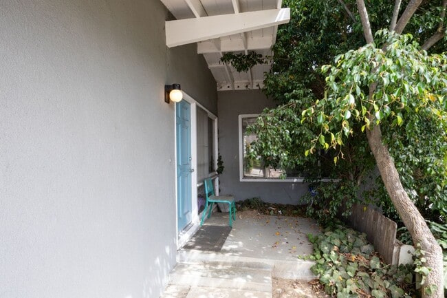 8357 Elsmore Dr