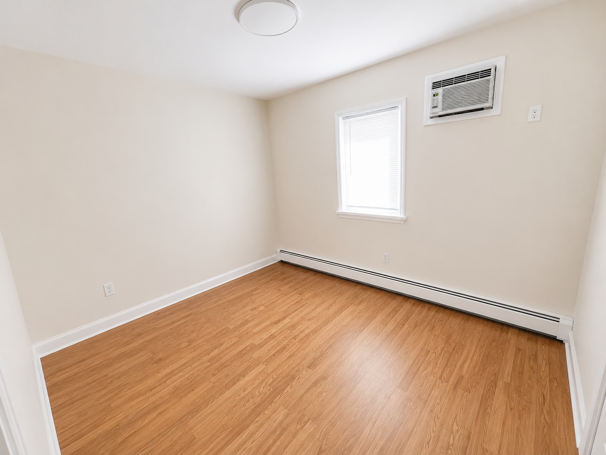 Photo - 824 Jackson Ave Unit Level 2