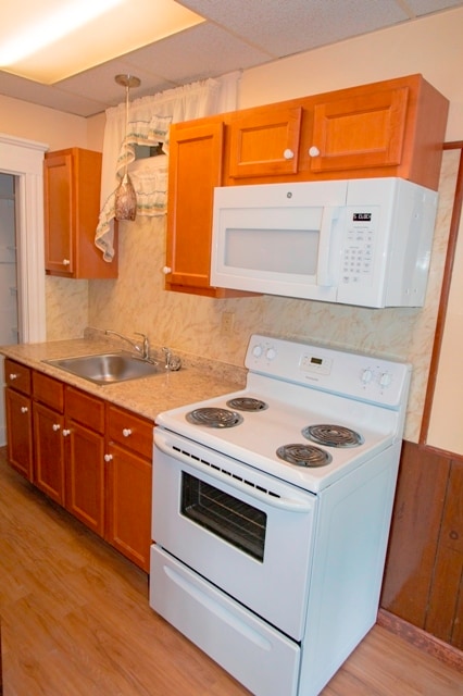 Building Photo - 1002 Wyoming Ave Unit 1
