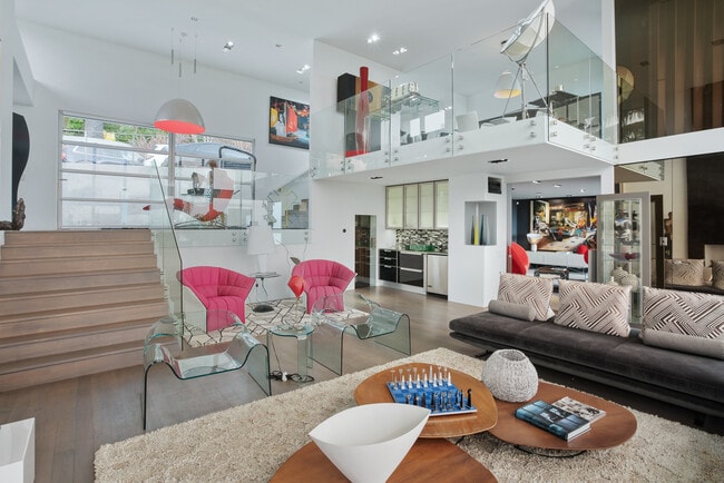 Photo - 7116 Country Club Dr