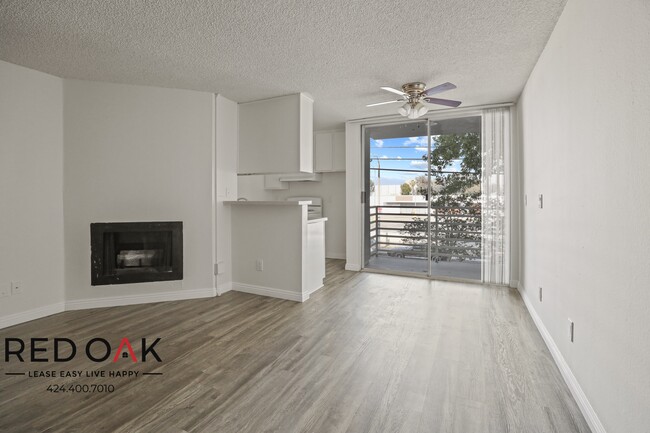Photo - Essex Suites Apartments