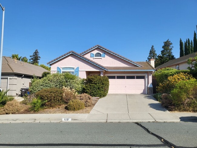 Very Nice Single Story Home - Very Nice Single Story Home