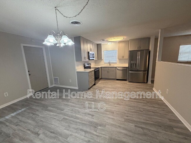 Photo - 769 Hendrix Ave