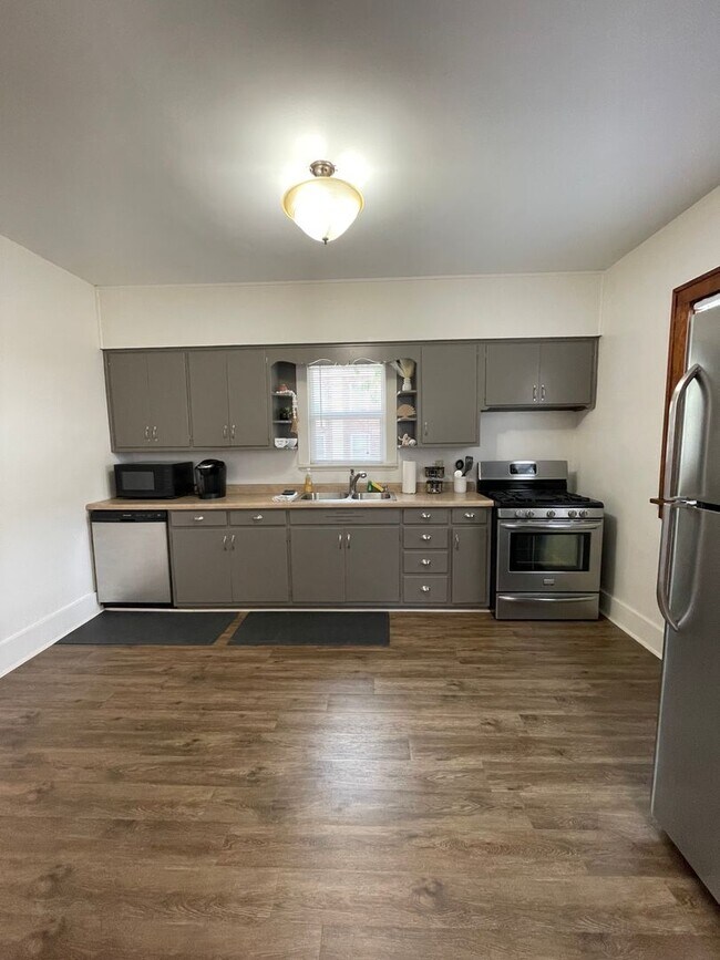 802-804 Ferry Street