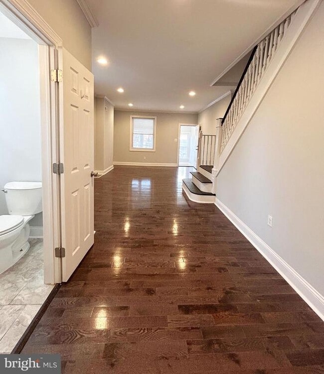 Photo - 157 E Duval St