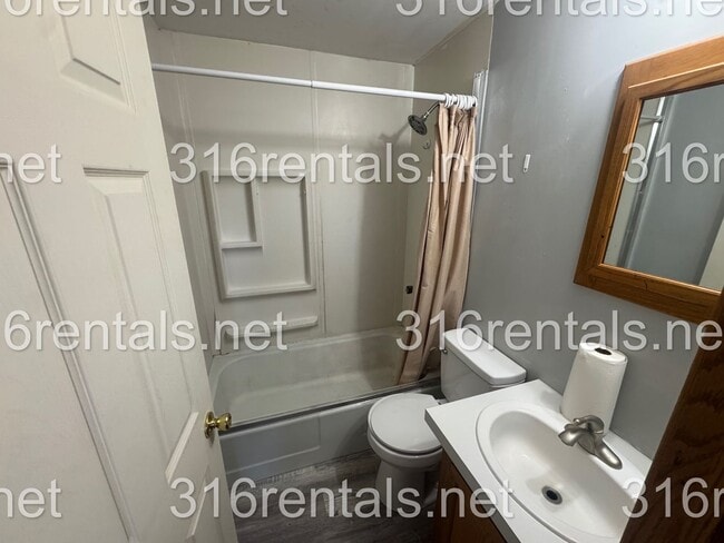 Photo - $749 - 2 bed 1 bath - Single Family Home