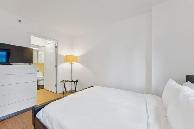 Photo - 222 E 39th St Unit ID1364330P