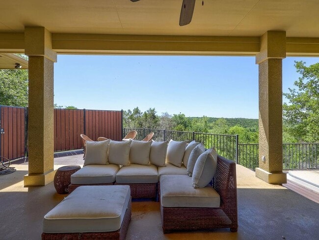 Photo - 3122 Castellano Way