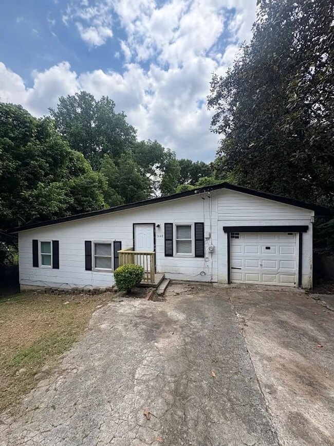 Building Photo - 3 Bed 2 Bath in Atlanta!