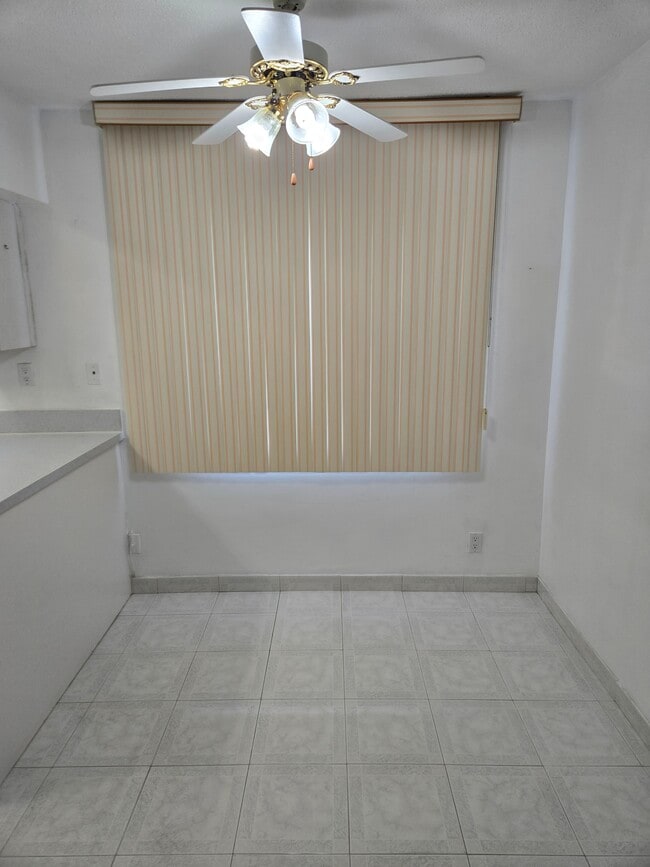 Photo - 2210 Taylor St Unit 105