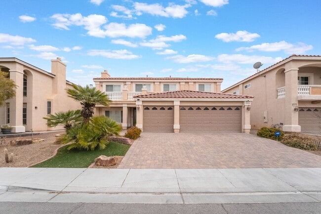 Building Photo - Spacious Coronado Ranch Luxury Home!