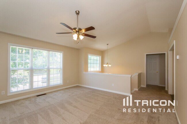 Photo - 271 Carthage Blvd