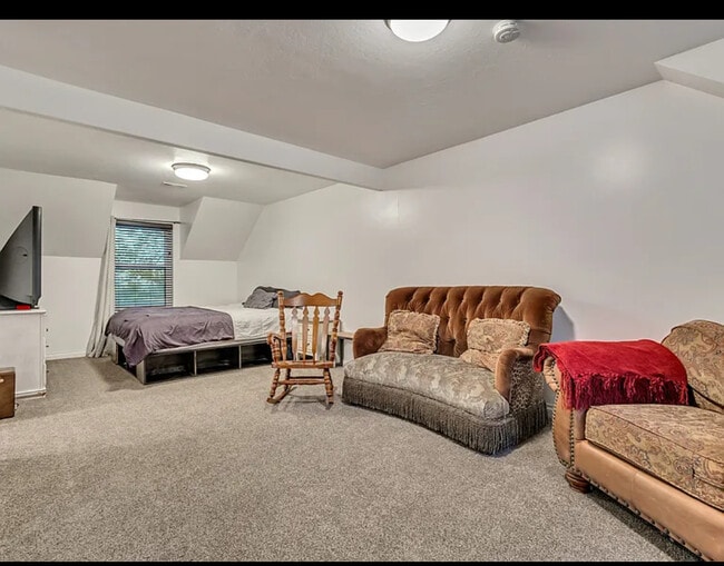 Photo - 1343 S 200 E Casa