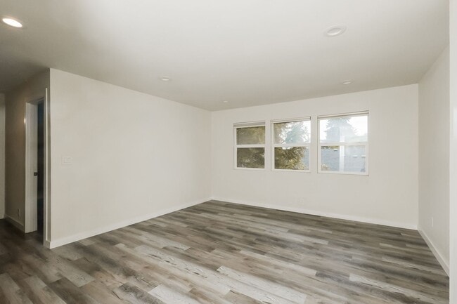 Photo - 7151-7153 Fauntleroy Wy SW Unit 7153