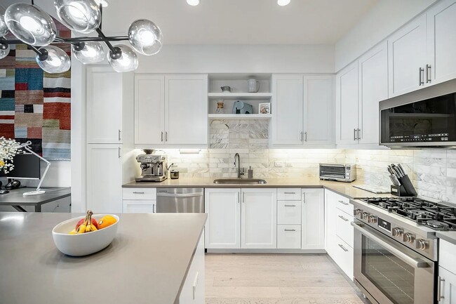 Photo - Luxury 1 Bed 1 Bath Condo at The Peloton W/Best Amenities in Boulder. Utilities Included. Unit 114