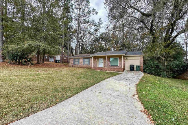 2630 Mayfair Rd