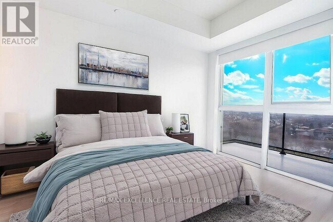 Photo - 50 George Butchart Dr Unit 922