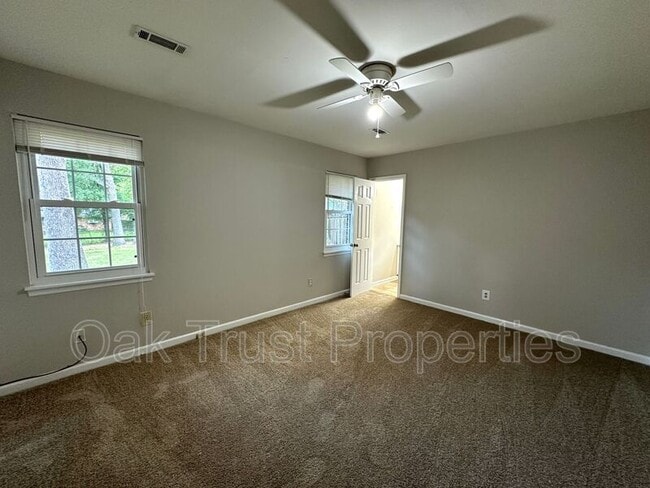 46 Oak Grove Rd