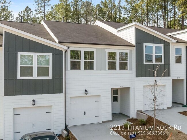 Photo - 2213 Titanium Rock Rd