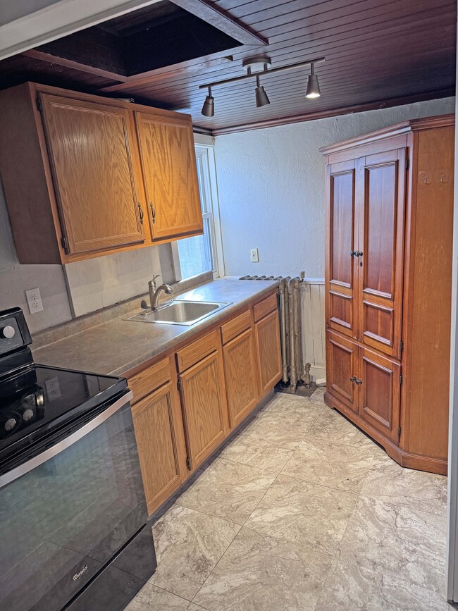 Photo - 395 Saint John St Unidad Upstairs