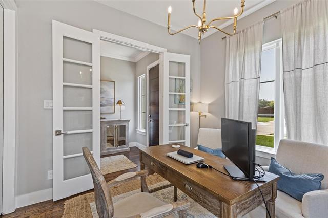 Photo - 3034 Encino Dr