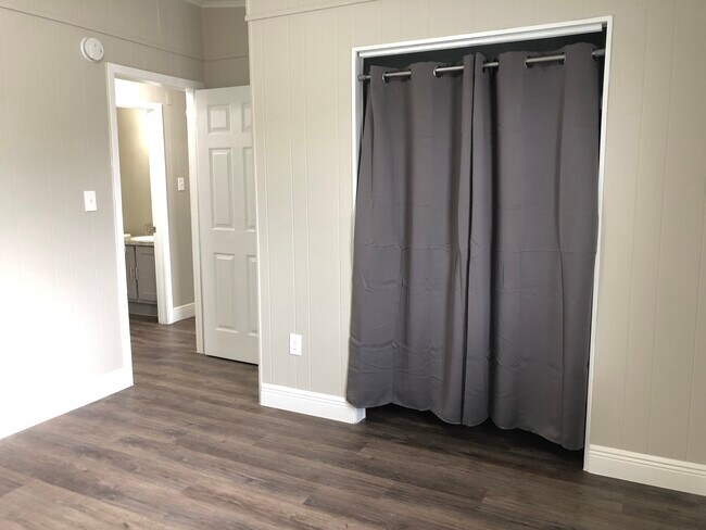 Photo - Cedar Heights Apartments