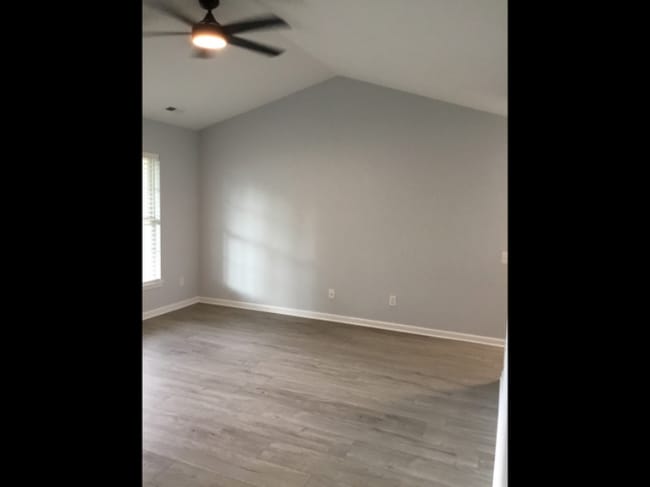 Photo - 1609 Tate Rd