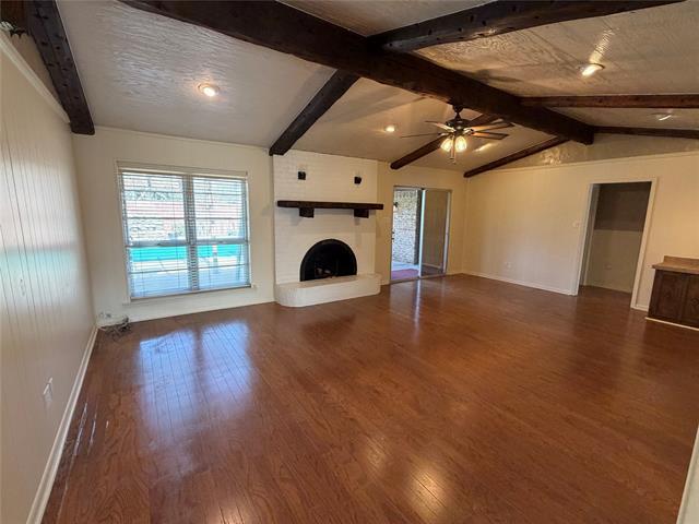 Photo - 821 E Hwy 199