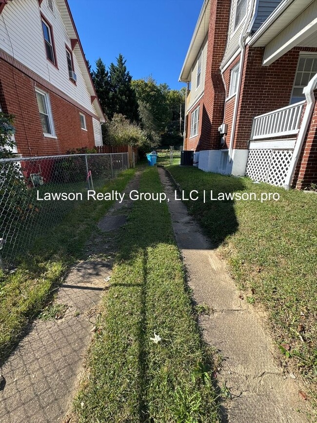 Photo - Updated Four Bedroom Home Close to Downtow...