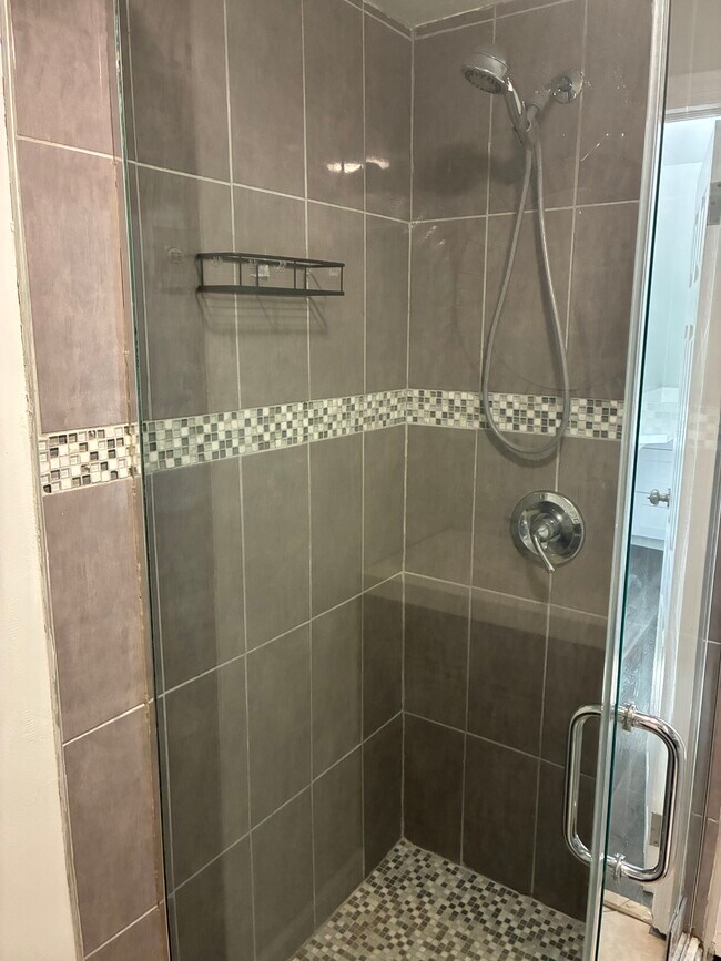 Photo - 6116 Washington St Unit 1 bedroom