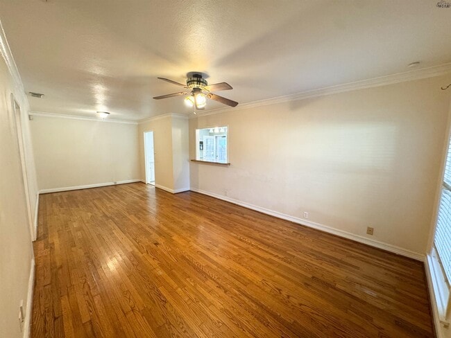 Photo - 3200 Glenwood Ave