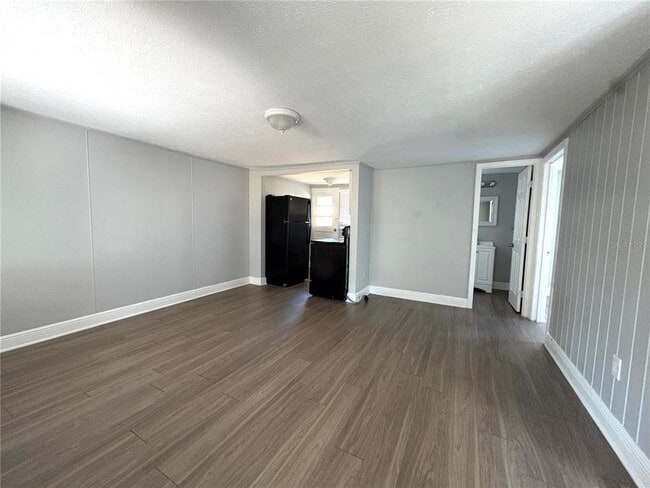 Photo - 4611 N Hubert Ave Unit 11