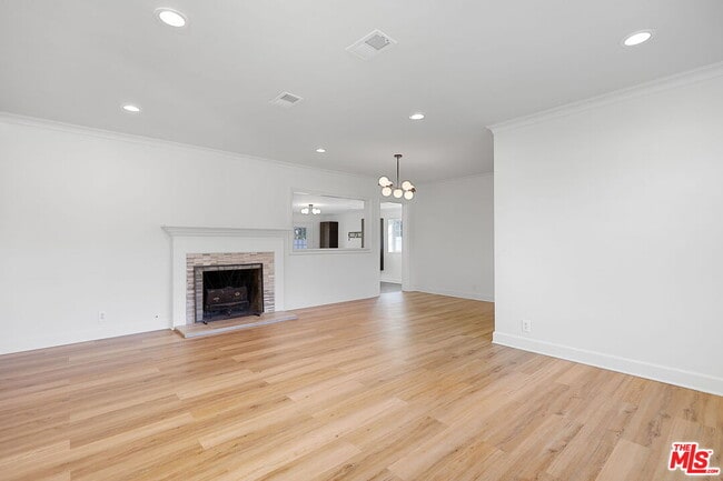 Photo - 5318 Teesdale Ave
