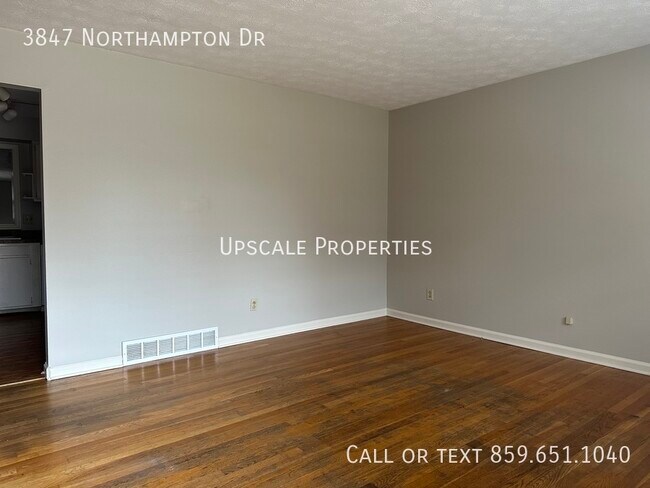 Photo - 3847 Northampton Dr
