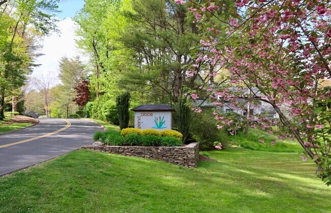 Photo - 3 Edgewood Cir