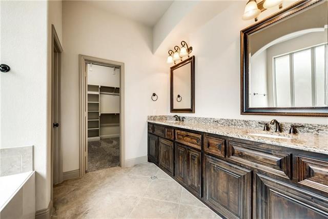 Photo - 1589 Trowbridge Cir