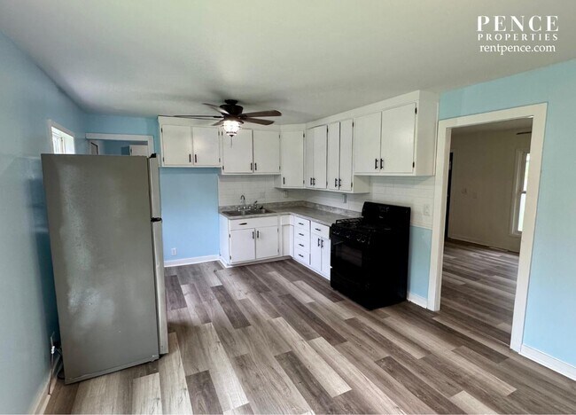 Photo - 1501 Eastview Ave
