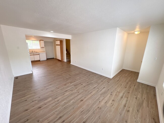 429 Old Fort Rd Unit D