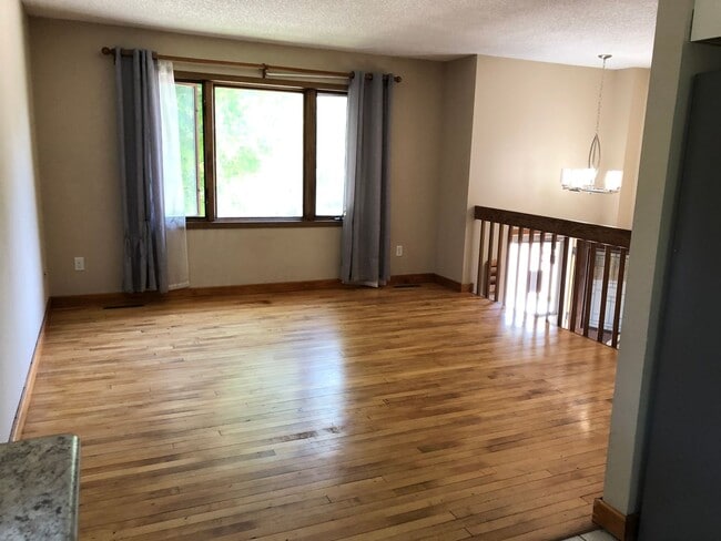 Photo - $3,050 |5 Bedroom 3 Bath |Fenced Backyard| Deck| Laundry| Basement