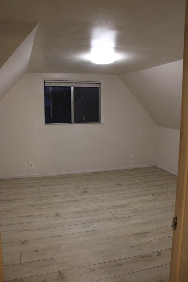 Bedroom - 324 9th St Unit 3