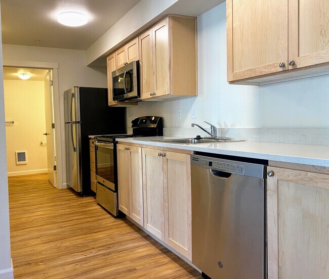 Pacific Rim Apartments For Rent in Warrenton, OR