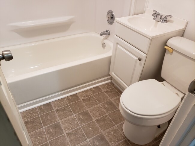 Photo - 253 Oak St Unidad 1