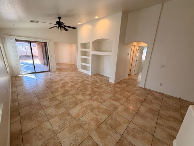 Photo - Spacious 3Bdm 2Ba Phoenix Home with *No Carpets* and *New Paint*