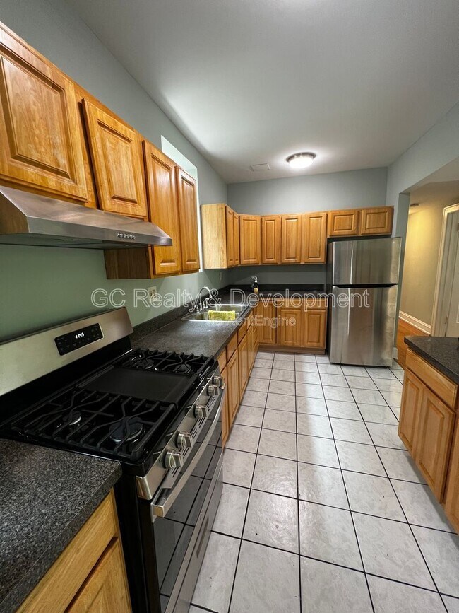 Photo - 2144 W Estes Ave Unit 2